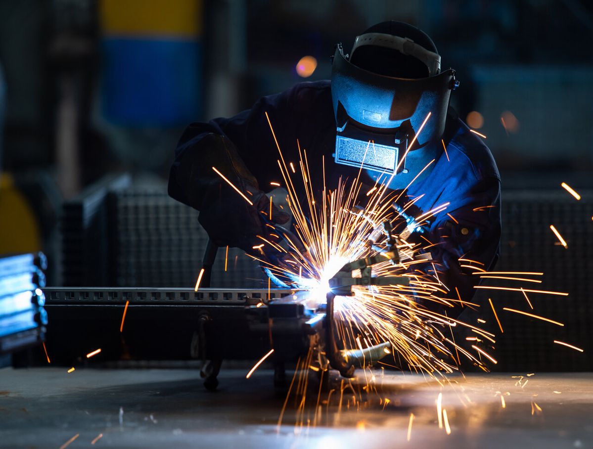 Schweißer bei der Arbeit